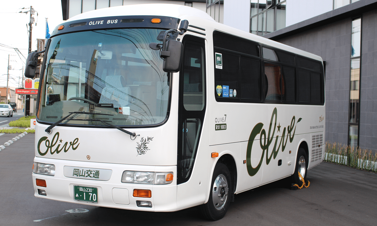 小型バス(HINOリエッセ)